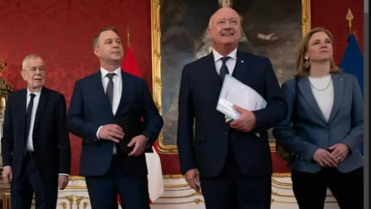 La democracia democrática de los buenos contra los malos