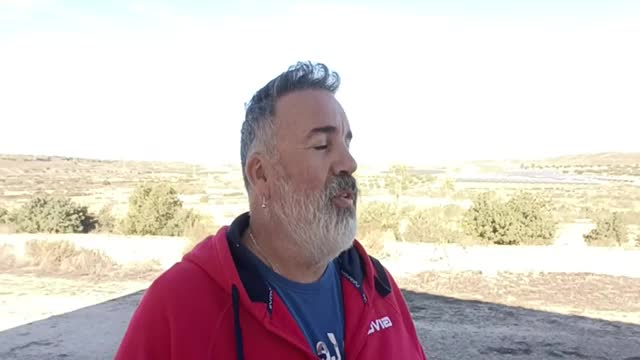 Va mucho más allá, es tierra quemada