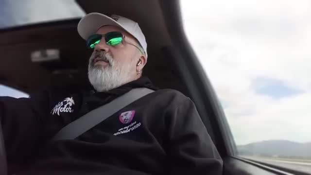 Nosotros no valemos NADA